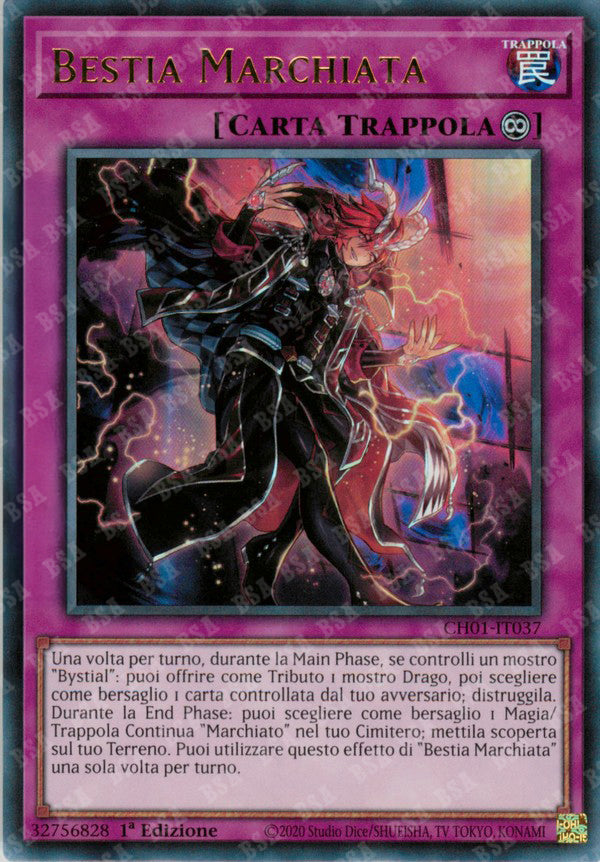 Bestia Marchiata CH01-IT037 Ultra Rare - 1a Edizione - ITA - Near Mint - I Deck delle Cronache: il Caduto & la Virtuosa - Carta Yu-Gi-Oh!
