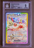 Eevee ex PRE 167/131 Illustrazione Speciale Alternative Art - ITA - Mint - Gradata BGS 9 - Scarlatto e Violetto - Evoluzioni Prismatiche - Carta Pokemon