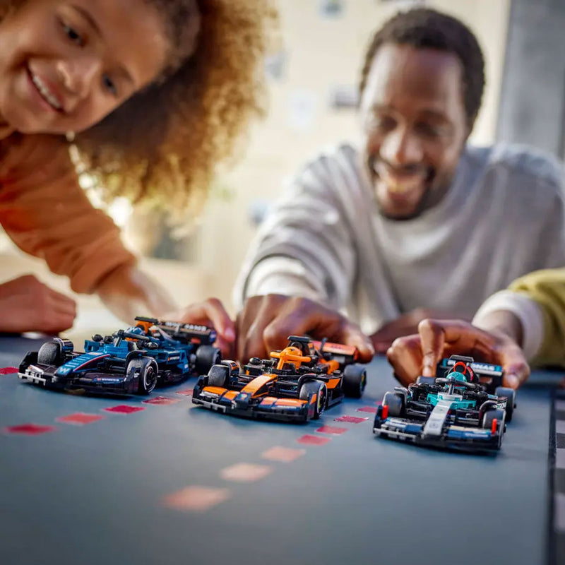 LEGO Speed Champions 77244 - Formula 1 Mercedes-AMG PETRONAS F1 Team W15 E Performance - 267 pezzi